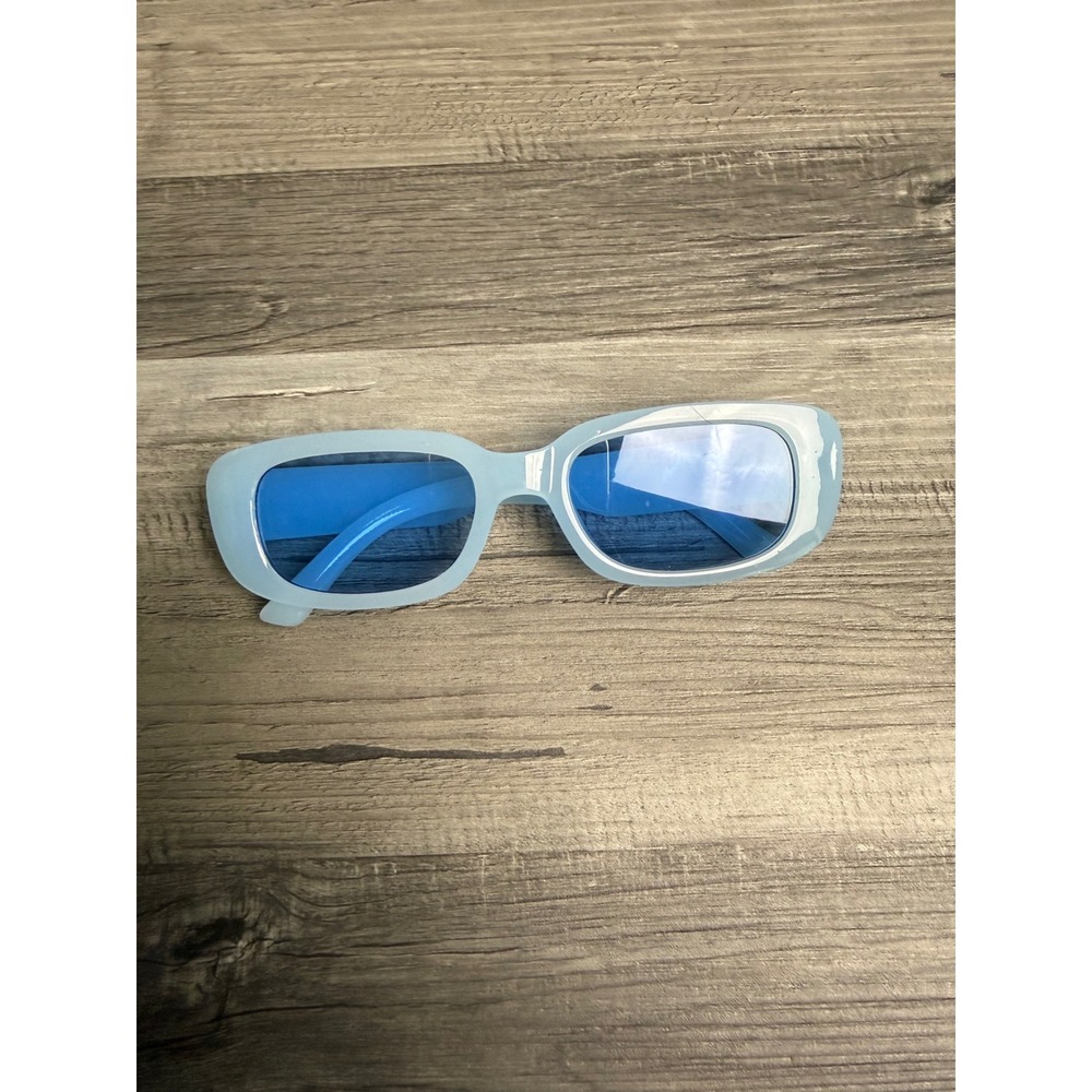 Retro Rectangle Sunglasses Light Blue Y2K Vintage Style Tinted Lens Eyewear